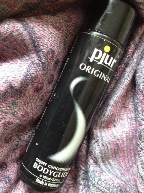 Pjur Gleitgel Produktempfehlung für Yoni-Massage