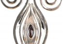 Schöner Silberanhänger symbolisiert die Vulva-Region Silber-Anhänger bei Amazon