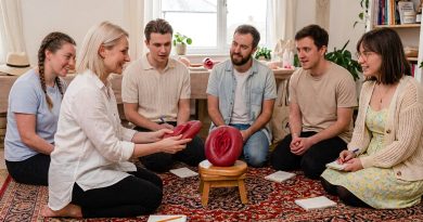Workshop: Demonstration einer Yonimassage am Silikonmodell