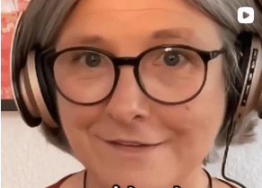Michaela Riedl im Podcast